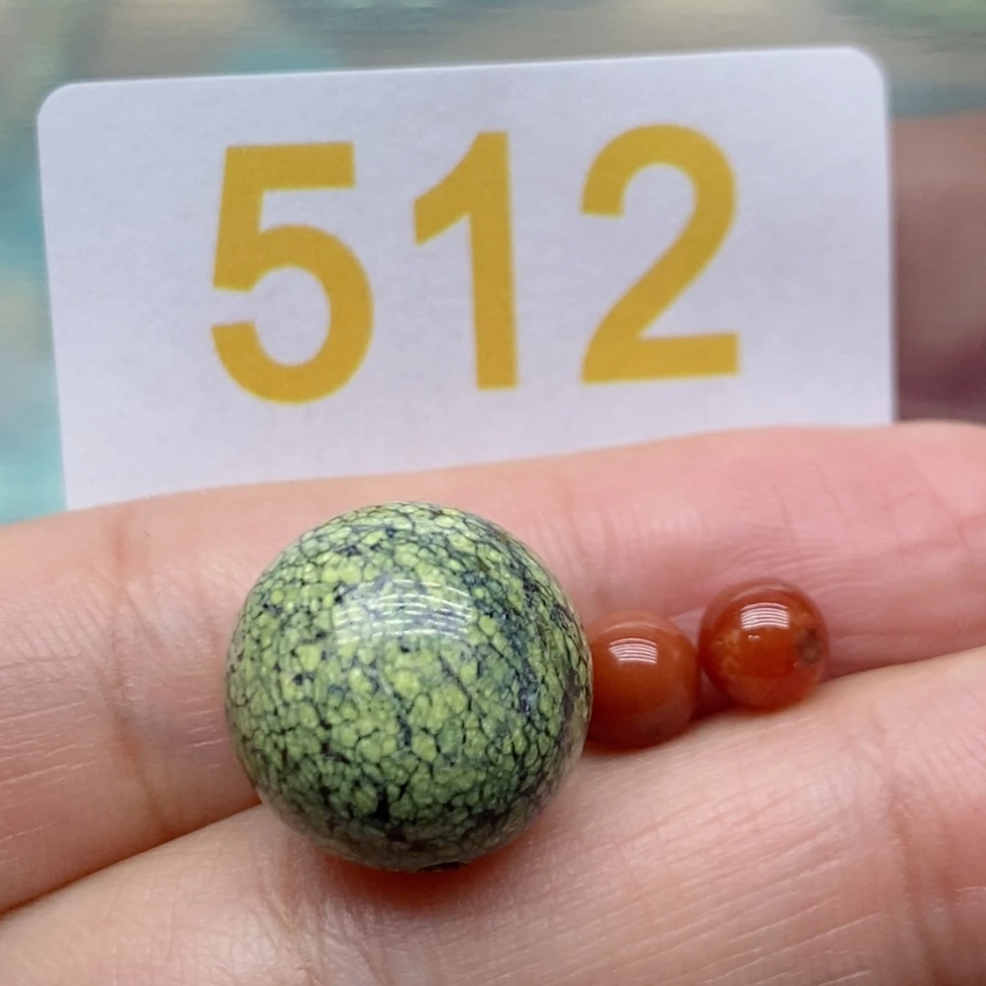 南红玛瑙未镶嵌珠宝奇石