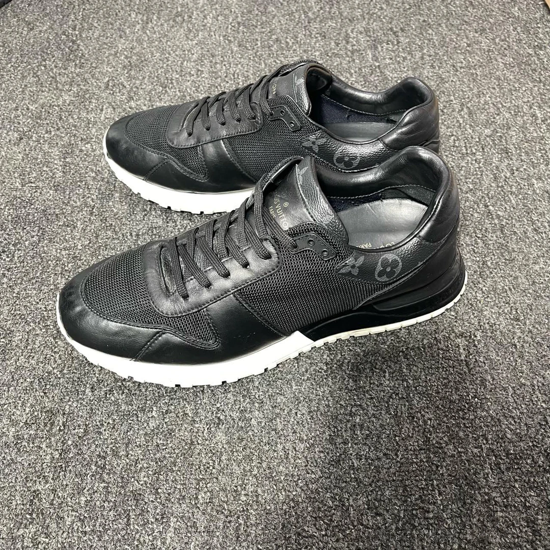 95新 LouisVuitton/路易威登 Run Away 运动鞋41码97新公价8600