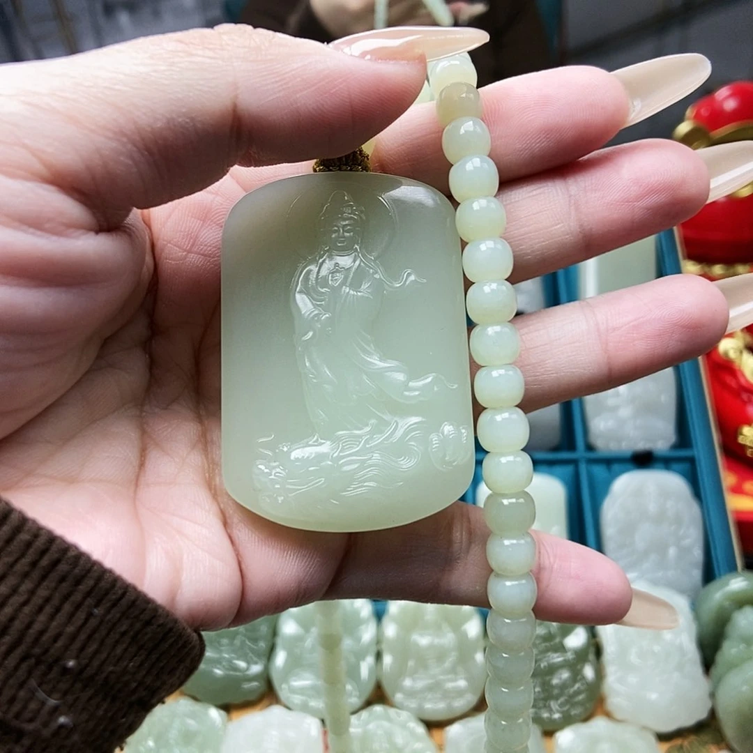 和田玉颈饰未镶嵌安*