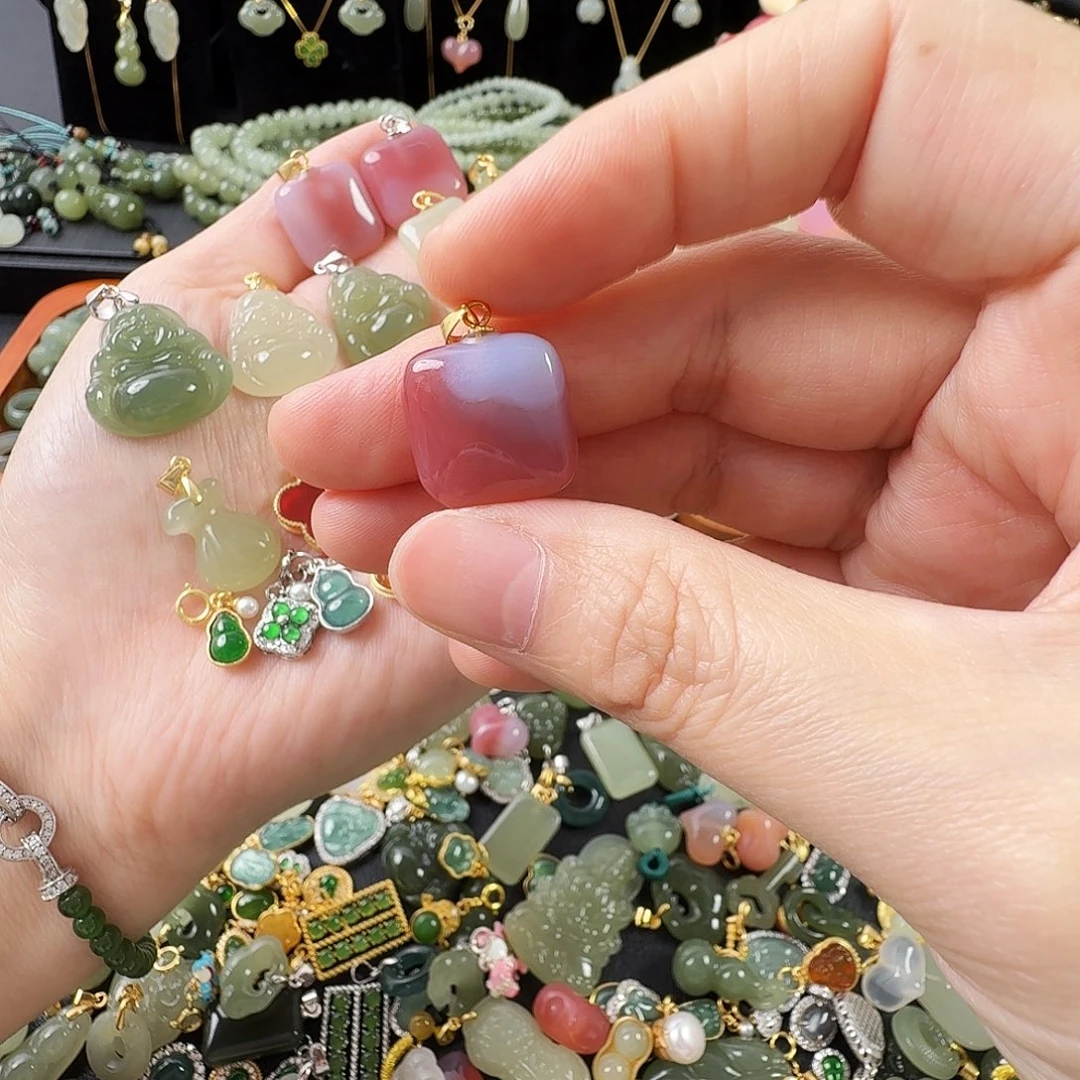 圣***兰玛瑙/玉髓银S925镶嵌颈饰