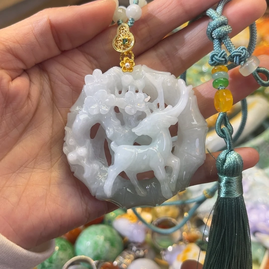 翡翠颈饰未镶嵌待编款