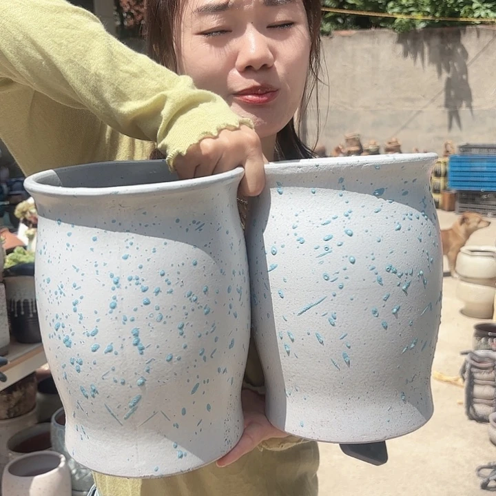 口径18高度24两个白蓝打点