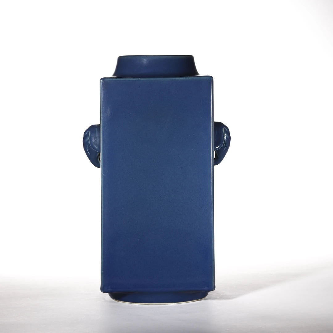 1061清同治·霁蓝釉琮式瓶【古董拍卖】