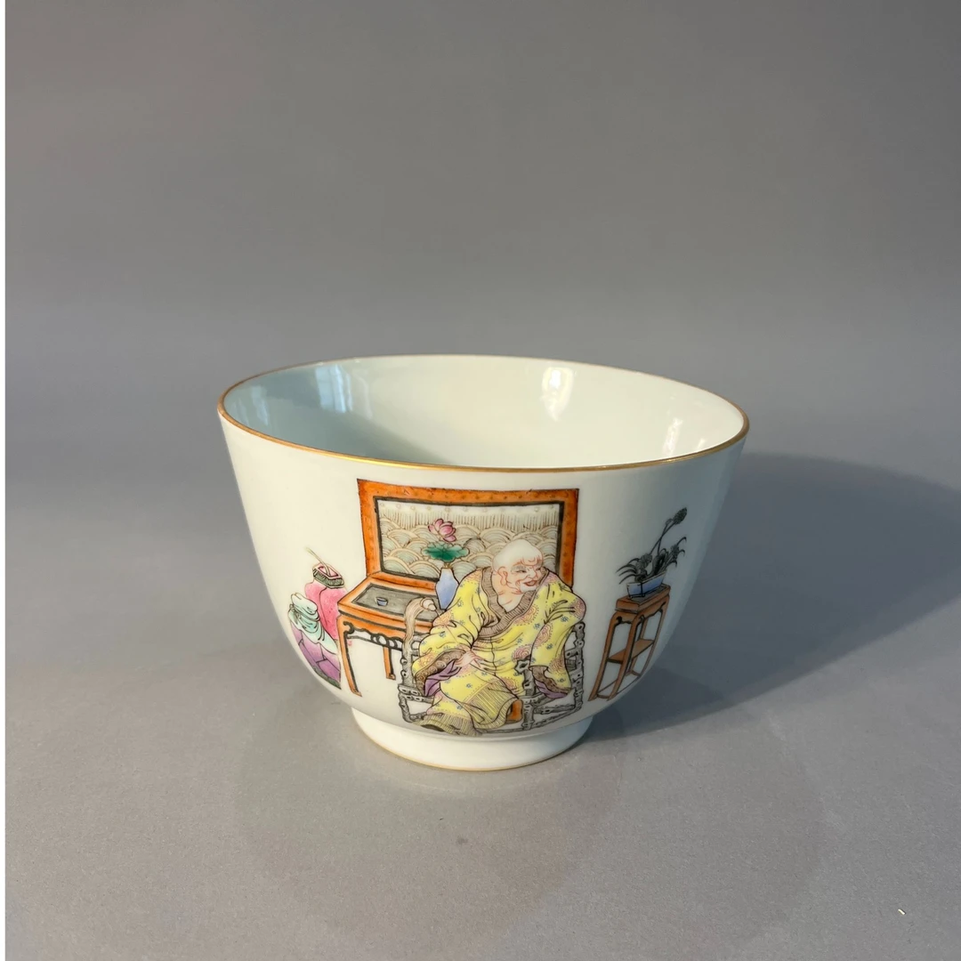 粉彩人物故事纹杯