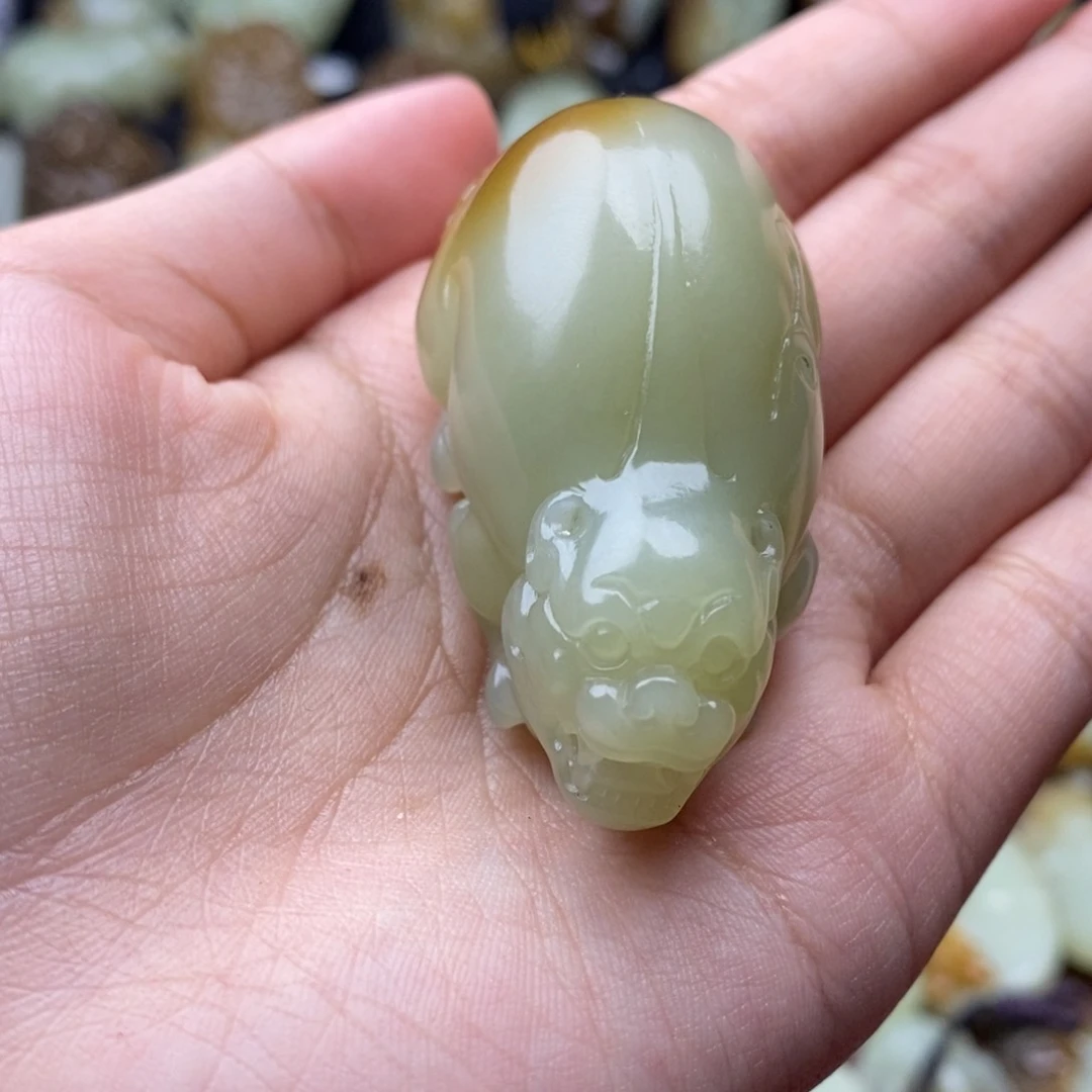 项链未镶嵌和田玉（糖玉）明**业