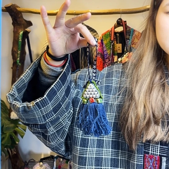 织绣手工制作包挂