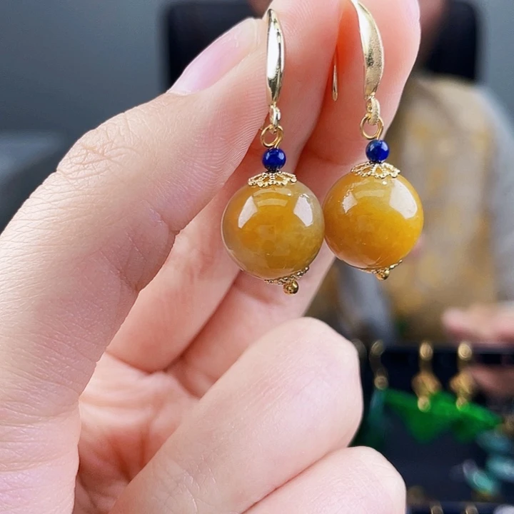 翡翠耳饰未镶嵌饰品