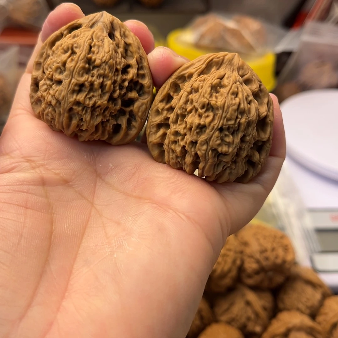 文玩核桃吊坠把****?南疆石