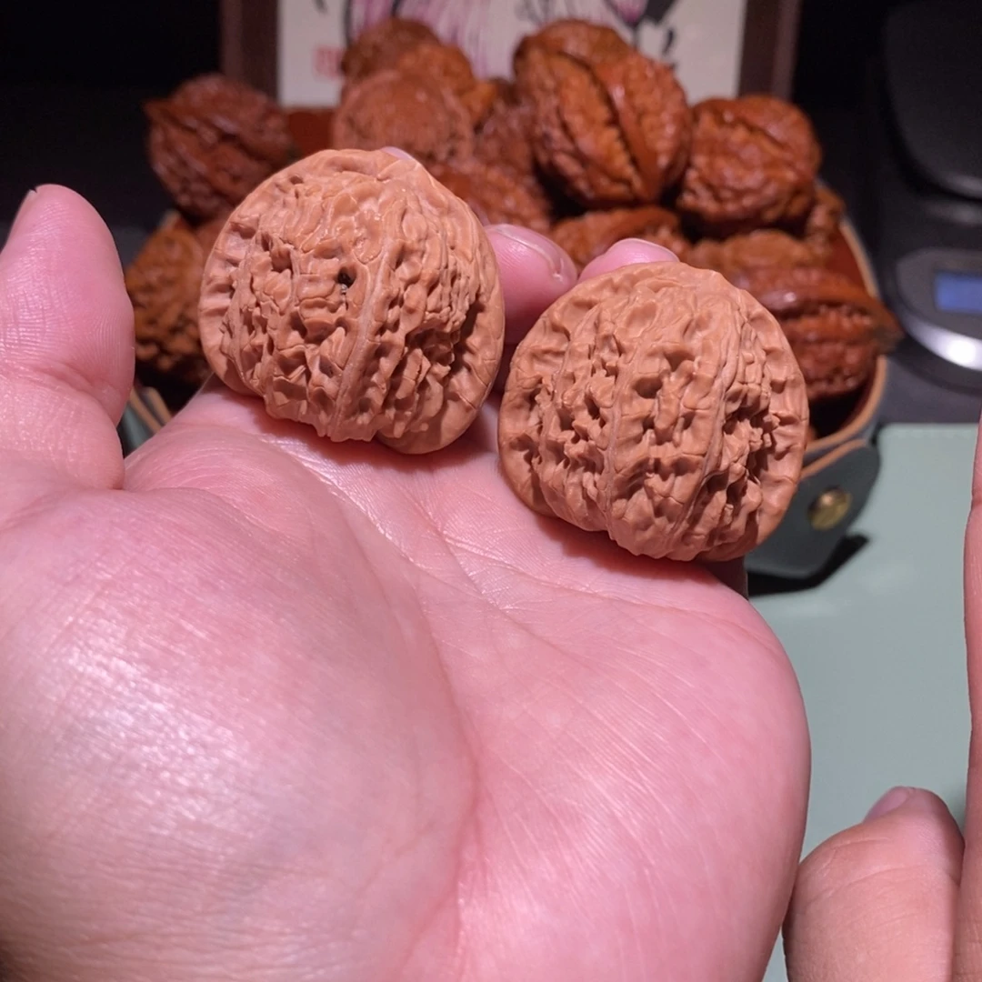 文玩核桃吊坠全品38白狮子1047