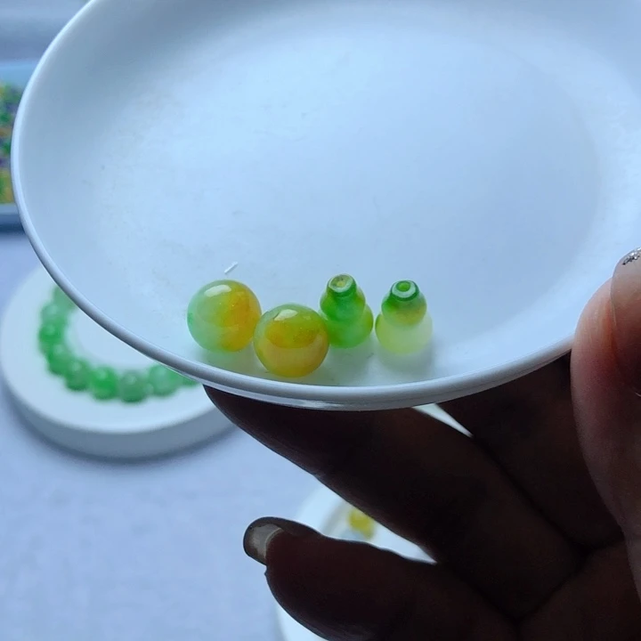 哟***西非金属卡10黄绿加葫芦
