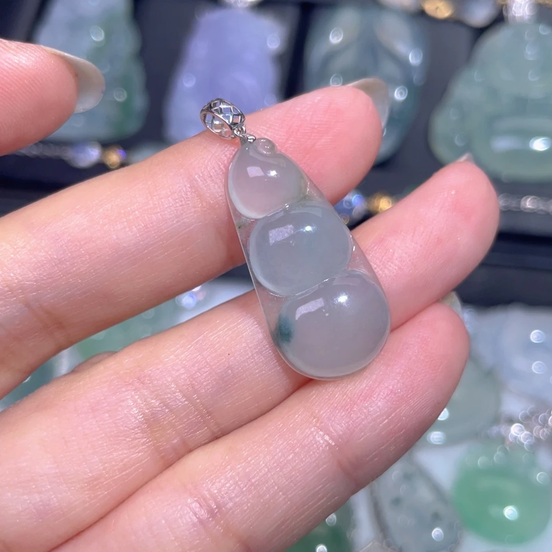 颈饰18K金镶嵌翡翠翡翠