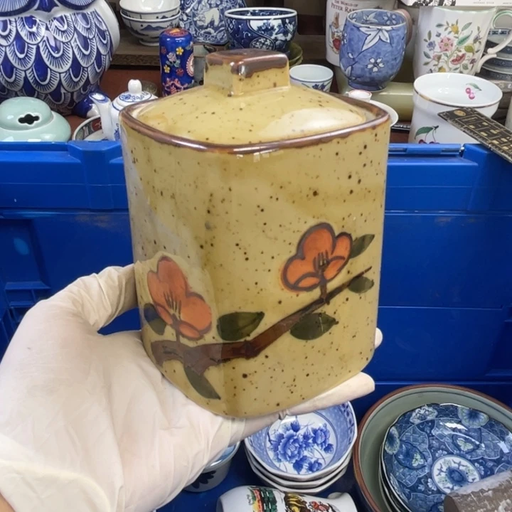 他家瓷器真美…开播了