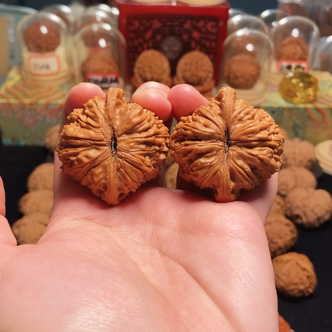 文玩核桃吊坠44泥鳅背全品