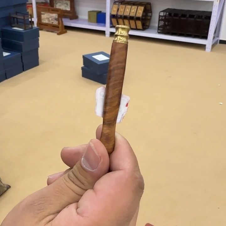 尔*红木黄花梨烟嘴一个0479