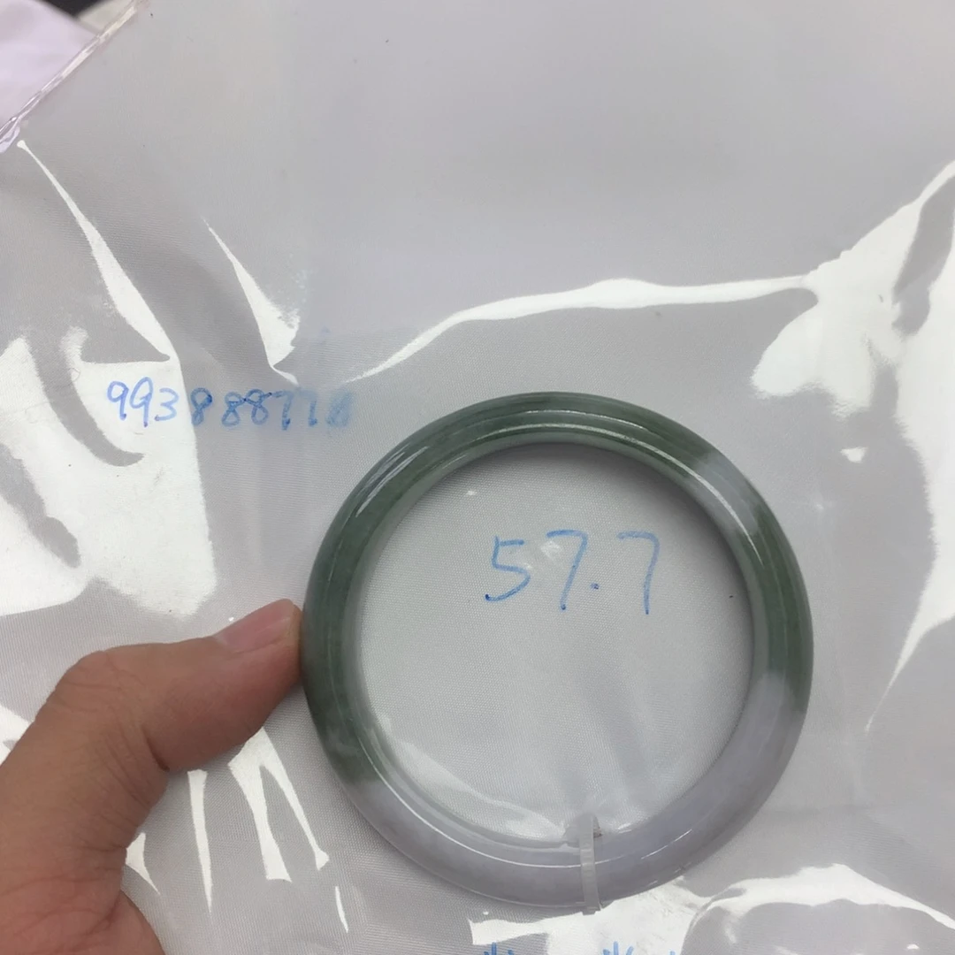 翡翠手镯未镶嵌天然缅甸翡翠手镯