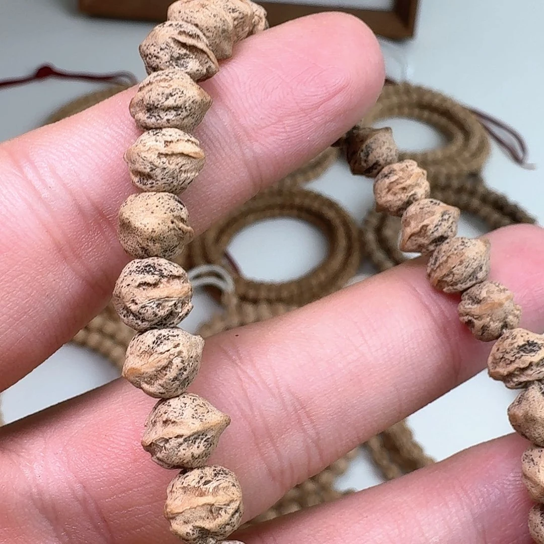 柏香籽/百香籽吊坠凡***。