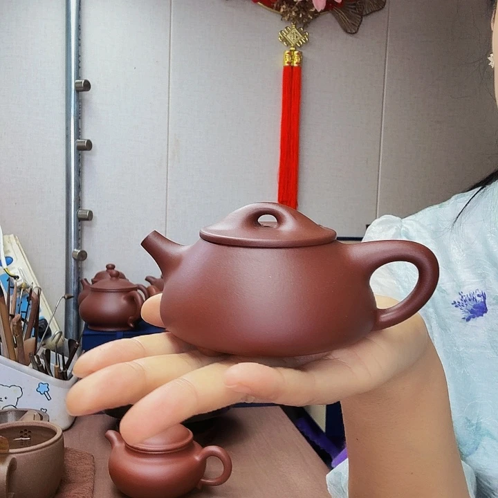 风****紫砂茶壶景舟石瓢半手，微瑕处理，160毫升底槽清