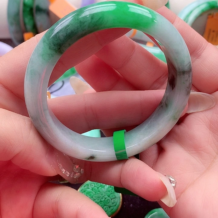 翡翠未镶嵌手镯翡翠手镯