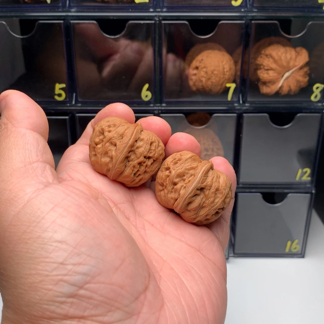 夏***。吊坠桃核文玩核桃123456789