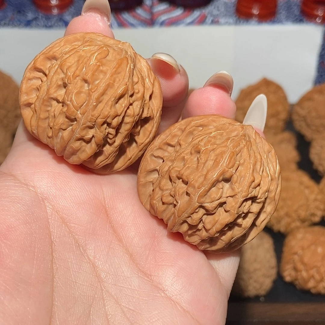 吊坠文玩核桃正磨40