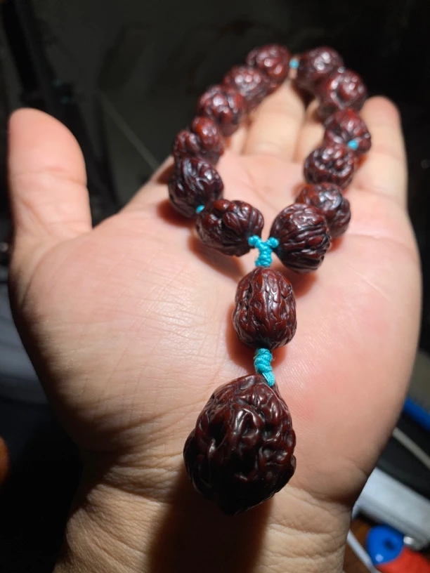 一物一图（133）：南瓜墩异形小籽包浆做旧手持尺寸1.7左右