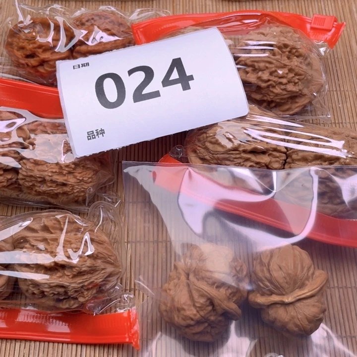 文玩核桃把件24号6对带练手蛙