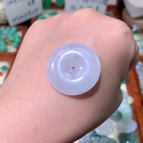 颈饰未镶嵌翡翠平安扣