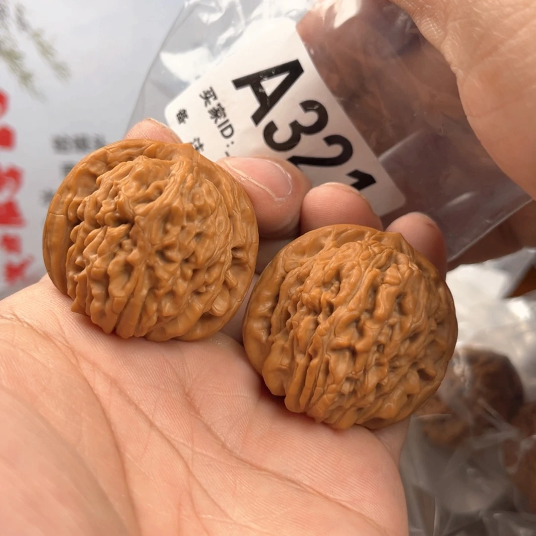 文玩核桃把件40楼子有色差