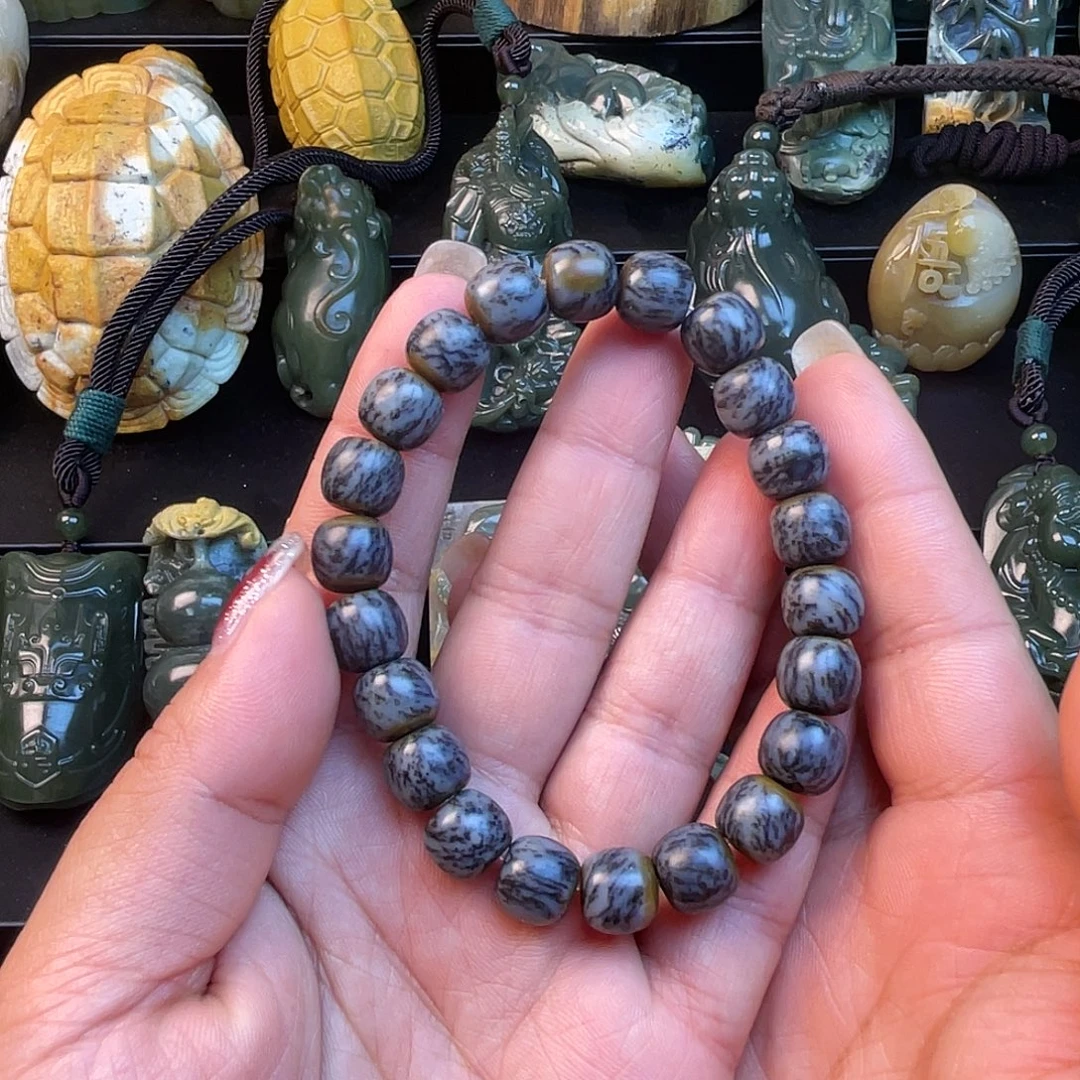 透闪石质玉未镶嵌手链