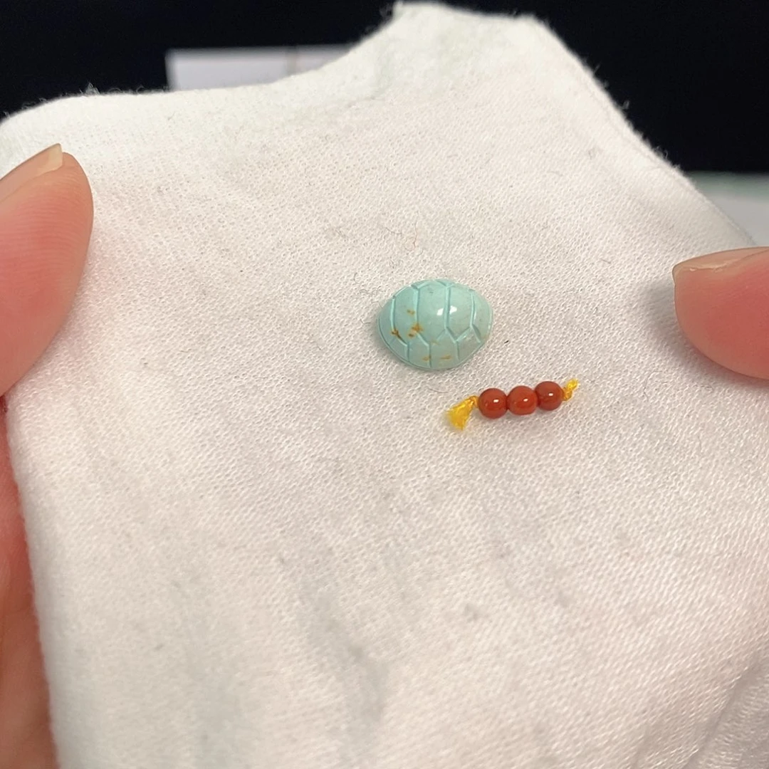 南红玛瑙未镶嵌珠宝奇石