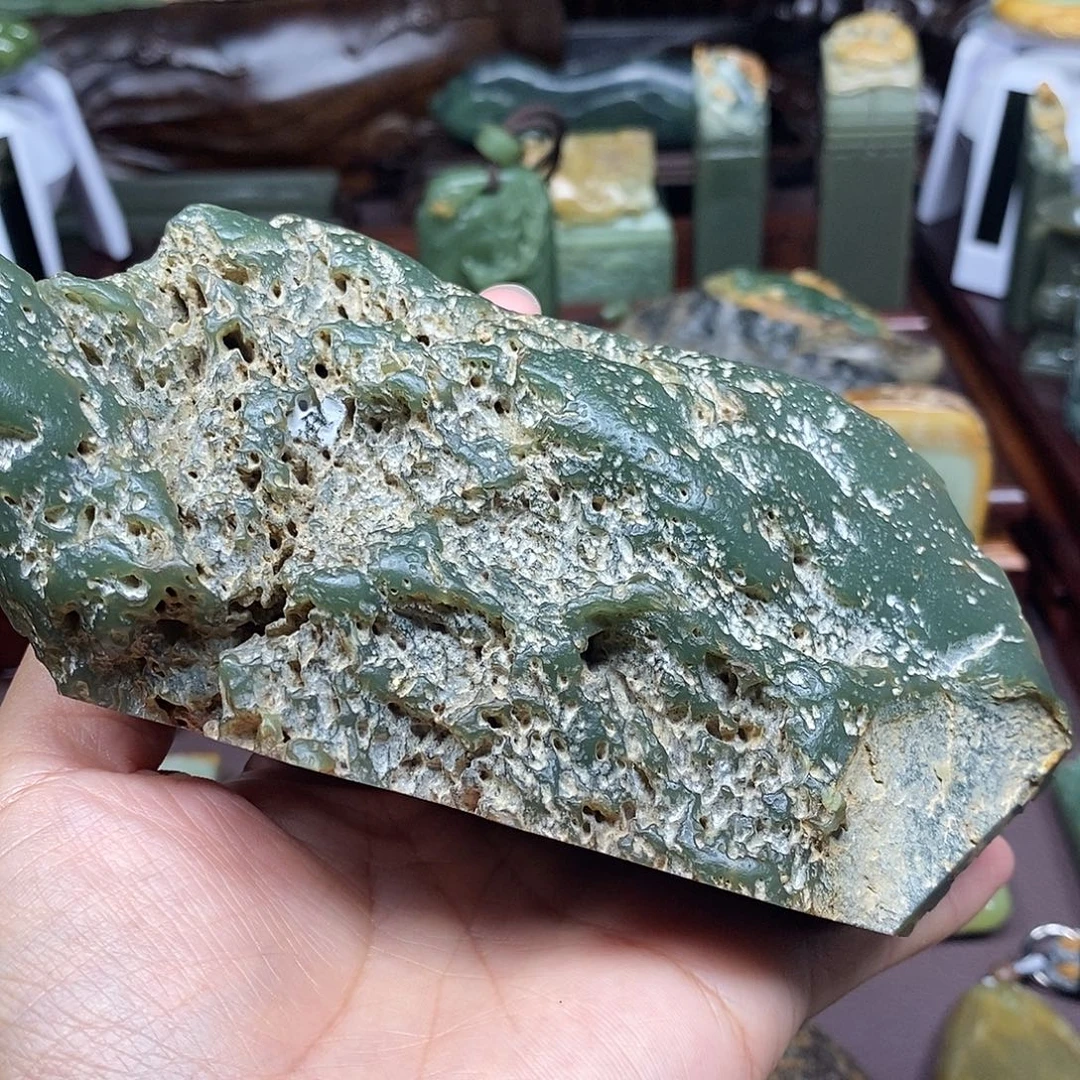 粮***田岫岩河磨玉（透闪石质玉）未镶嵌颈饰