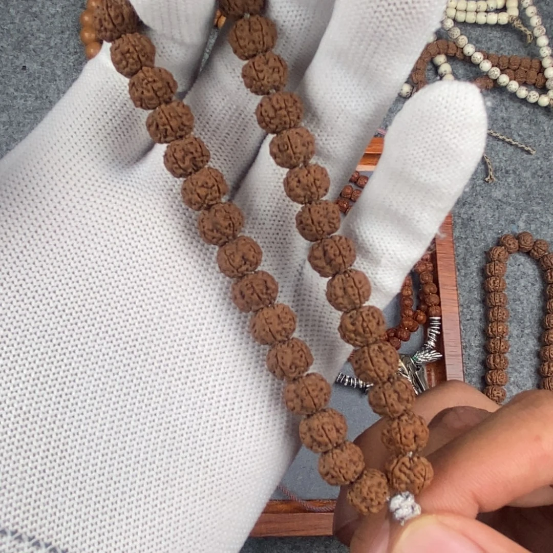 金刚菩提手串老树梅花小金刚手持