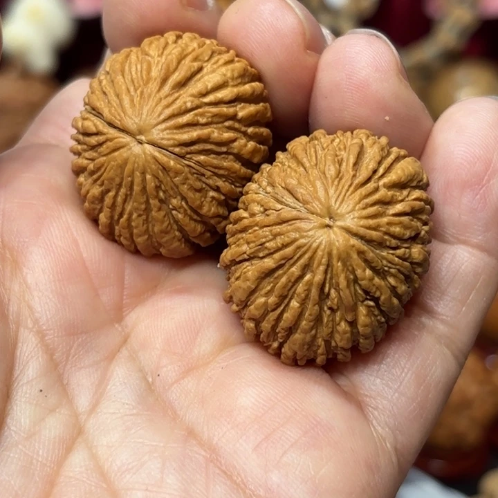 文玩核桃吊坠云朵240