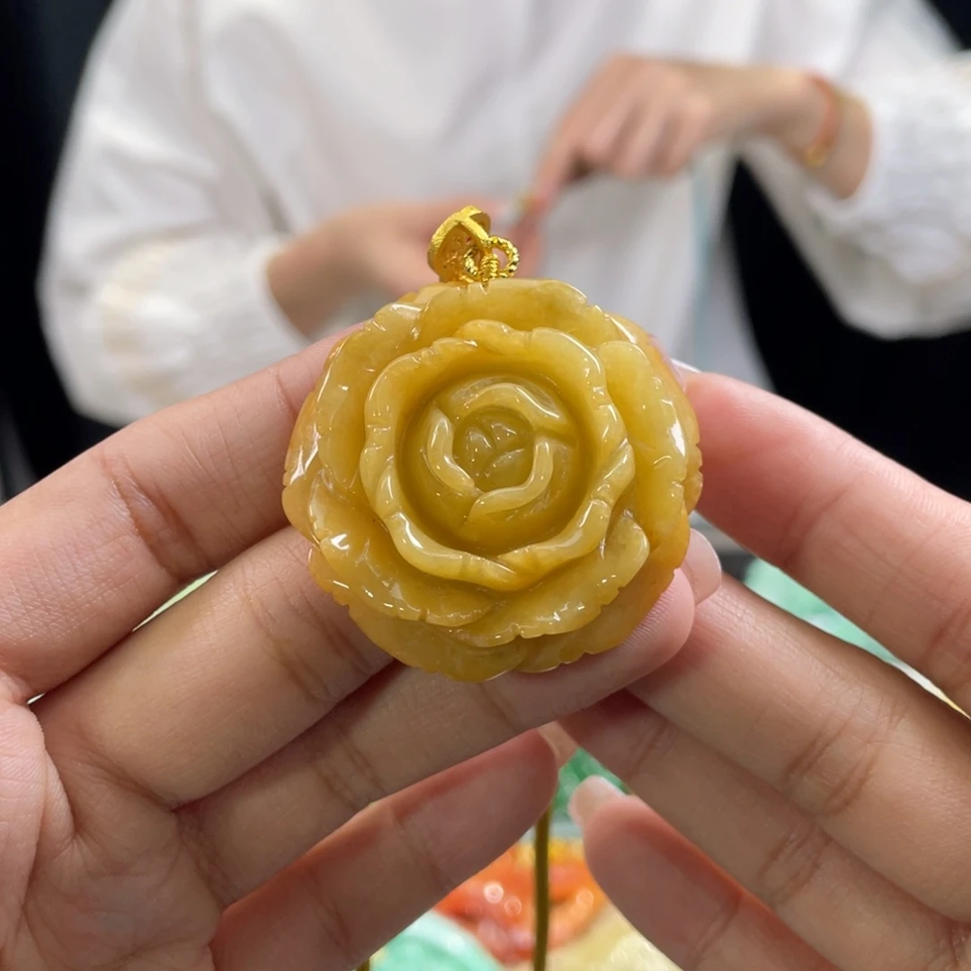 翡翠颈饰未镶嵌代编织