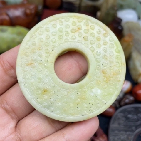 蛇纹石玉未镶嵌颈饰49