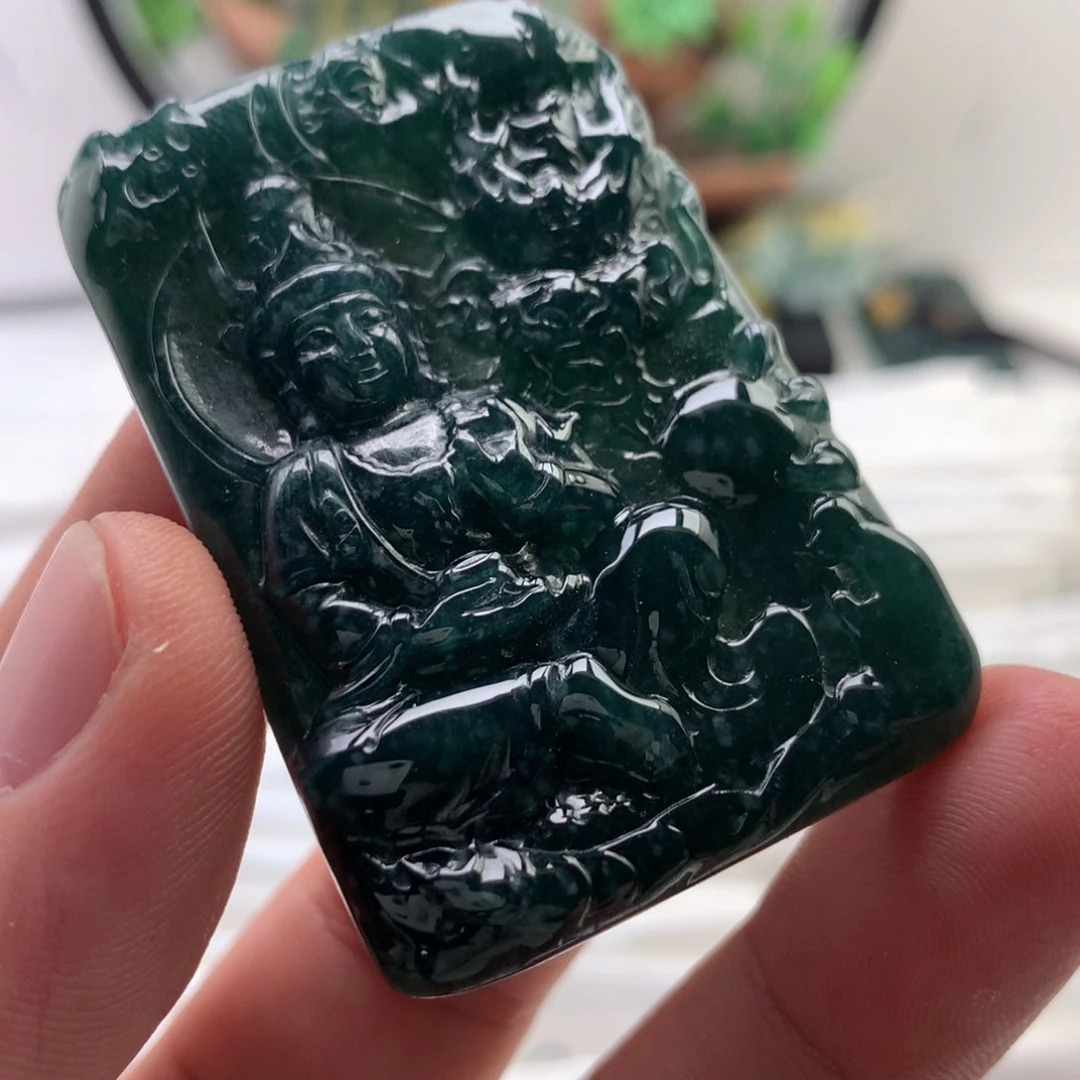 颈饰未镶嵌翡翠观音