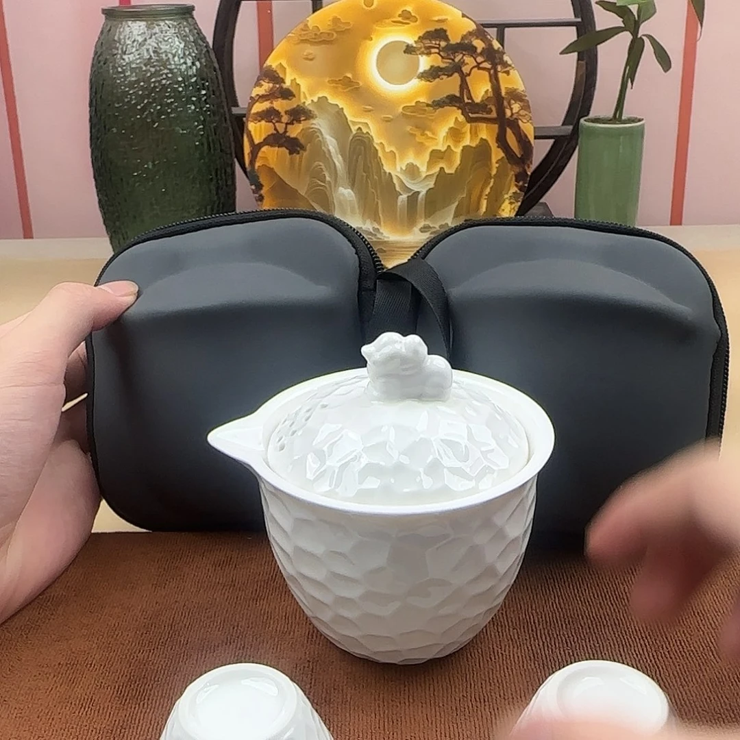 羊脂玉锤纹快客一壶两杯套装