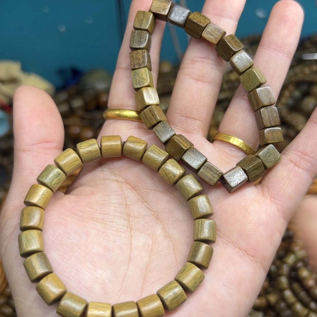 维腊木（绿檀）无事牌