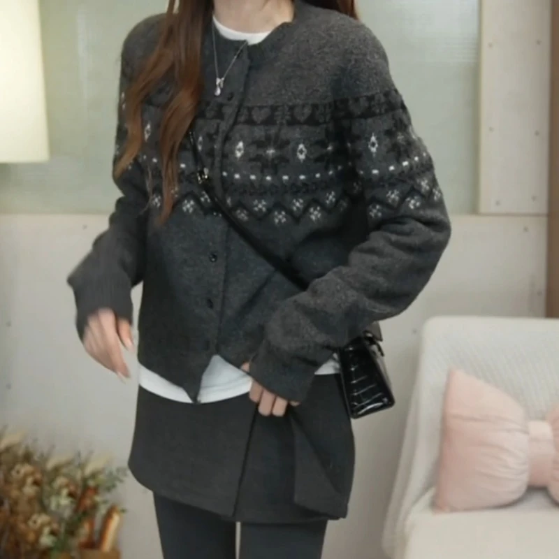 【乌木玫瑰】秋冬季通勤长袖圆领拼接针织衫LK2507378