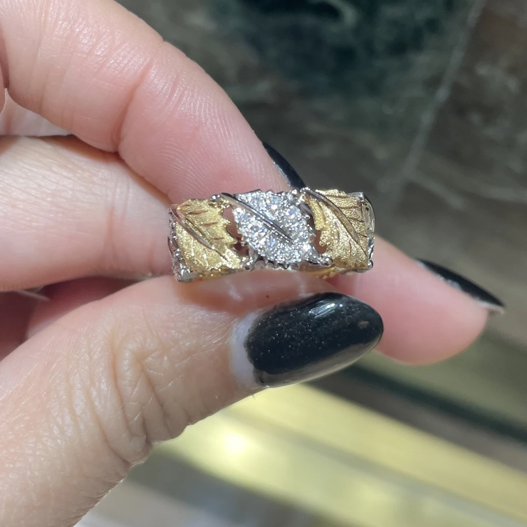 18 k黄金树叶间钻钻石戒指