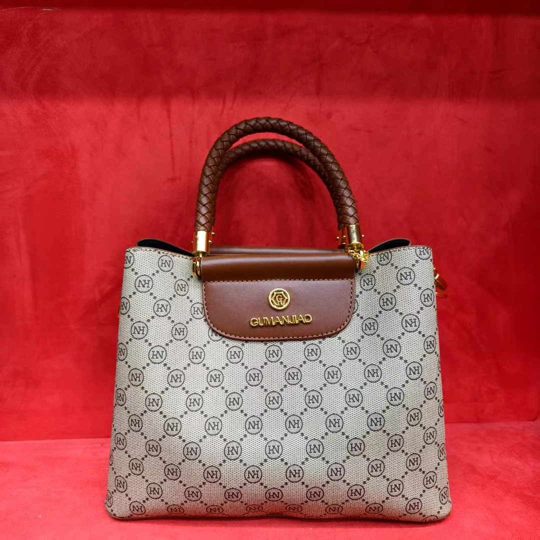 （亮牌灯点关注才可以拍）单肩斜手提包气质手提包肩包经典轻奢时尚