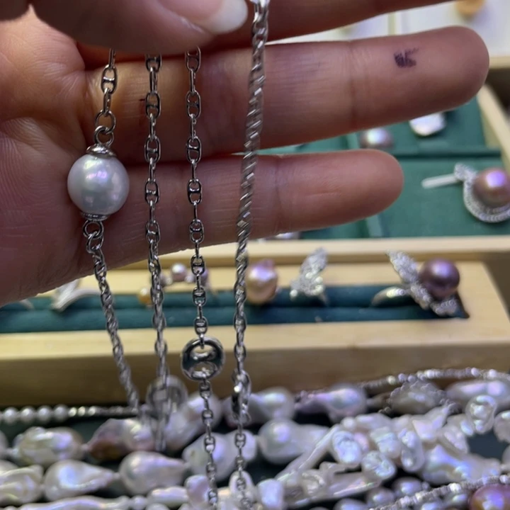 淡水珍珠项链合金