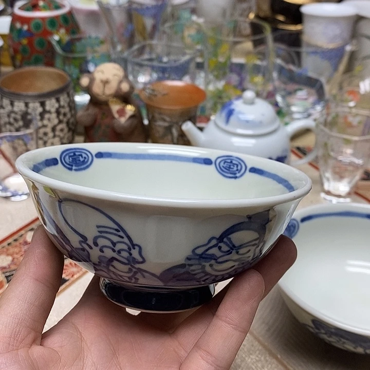 茶壶紫砂杯子的味道就越重呢嘻嘻这