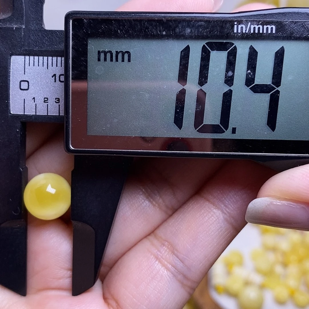 裸石琥珀未镶嵌小*！蜜蜡圆珠