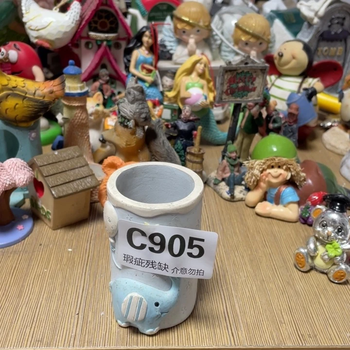 弟***八摆件孤品老货微瑕瓷