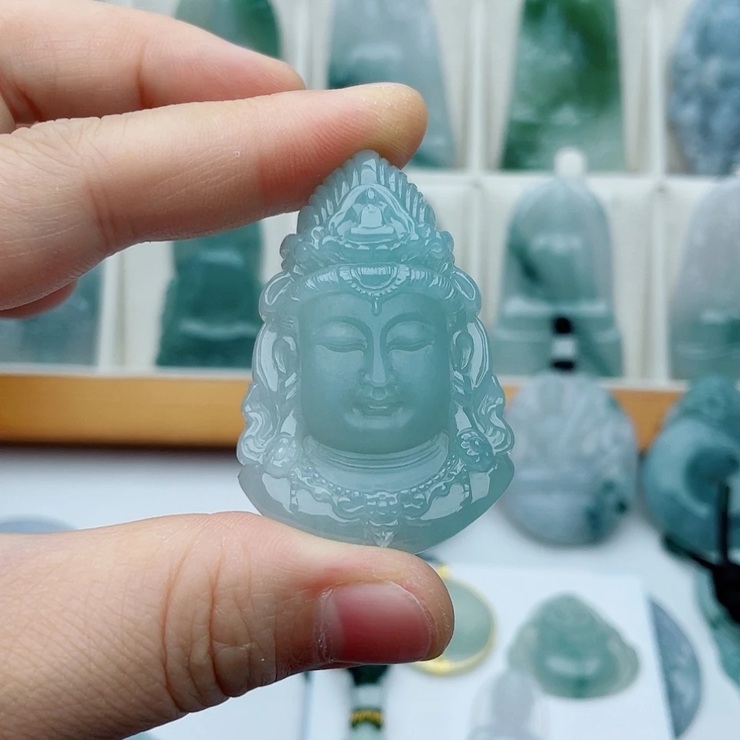 端***杰翡翠未镶嵌颈饰观音首