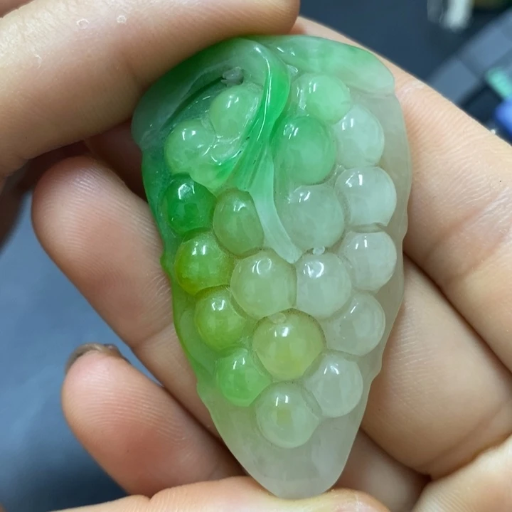 白玉菩提吊坠摆件