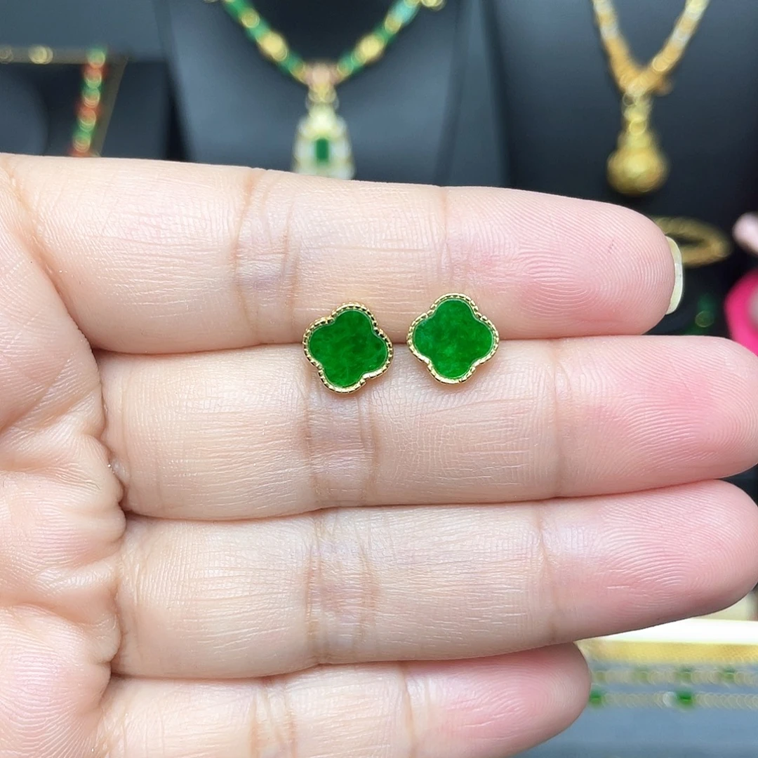 芸***慧银S925镶嵌翡翠耳饰翡翠