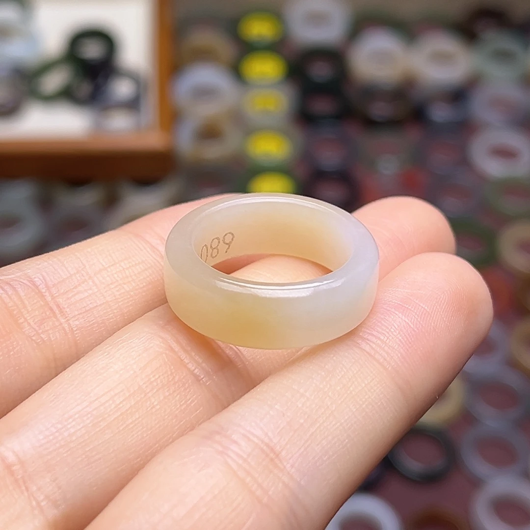 Y***F未镶嵌戒指和田玉