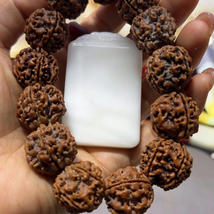 核桃手串/手链大白牌子